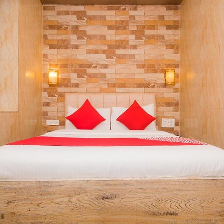 مومباي Hotel Oliver, Colaba المظهر الخارجي الصورة