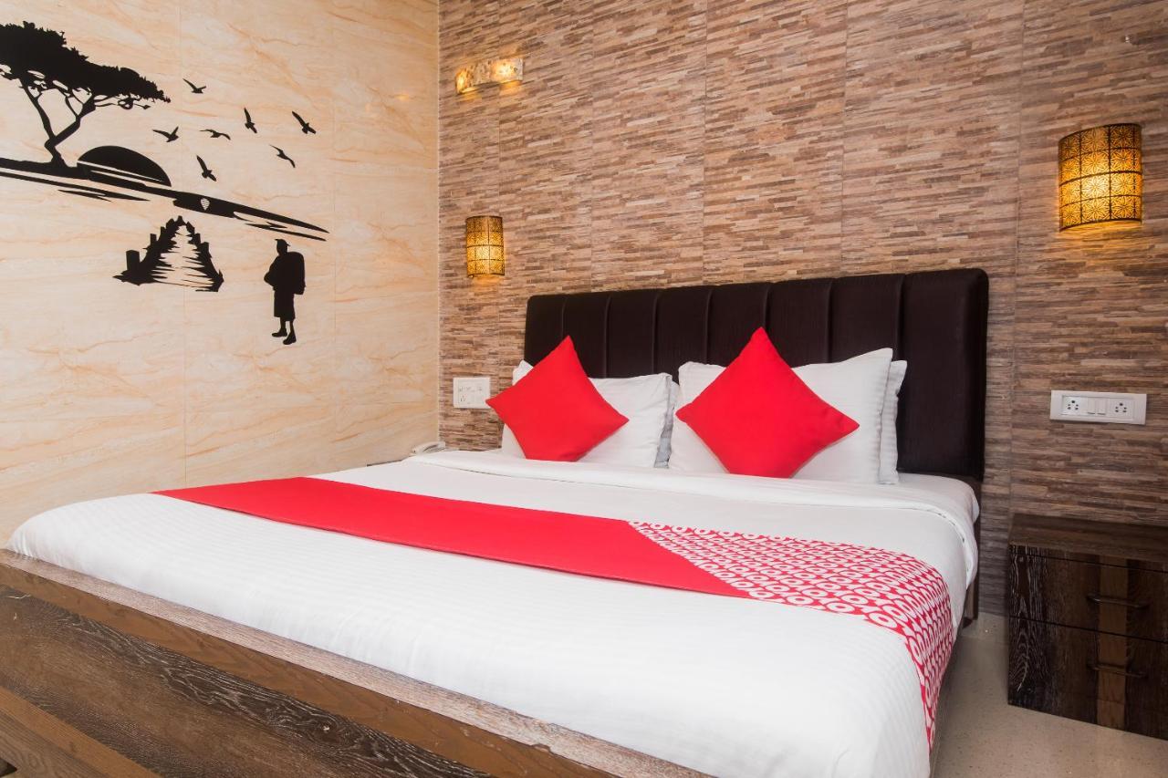 مومباي Hotel Oliver, Colaba المظهر الخارجي الصورة